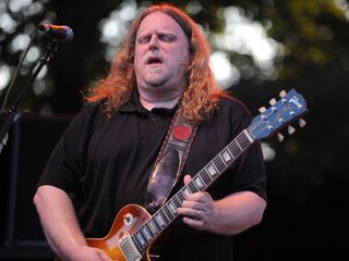 Haynes and Gov't Mule triumph on By A Thread