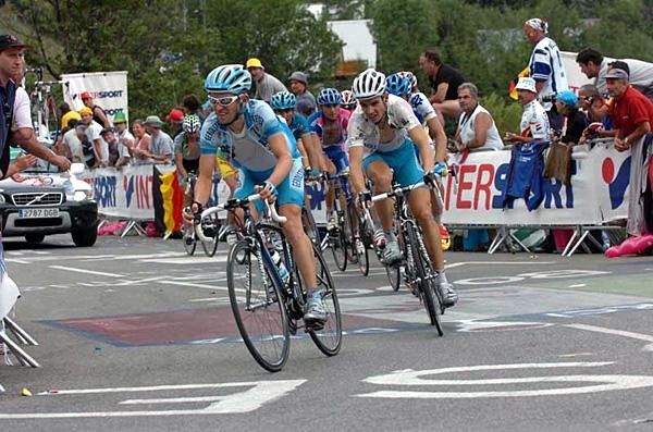Georg Totschnig (Gerolsteiner) with Fothen on his wheel