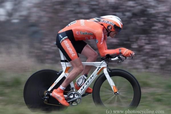 Samuel S&aacute;nchez's position looks pretty good on his TT bike