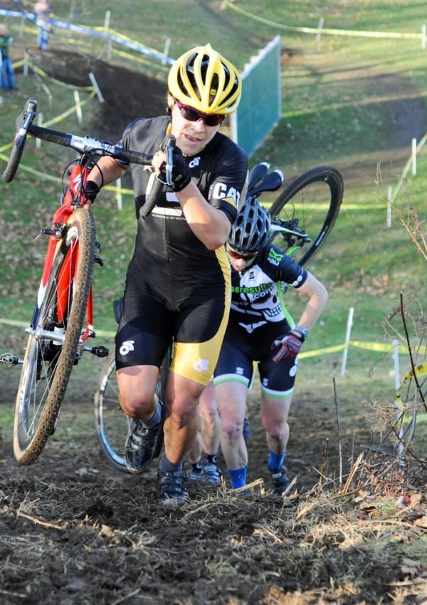 Crystal Anthony at the front on the run up.