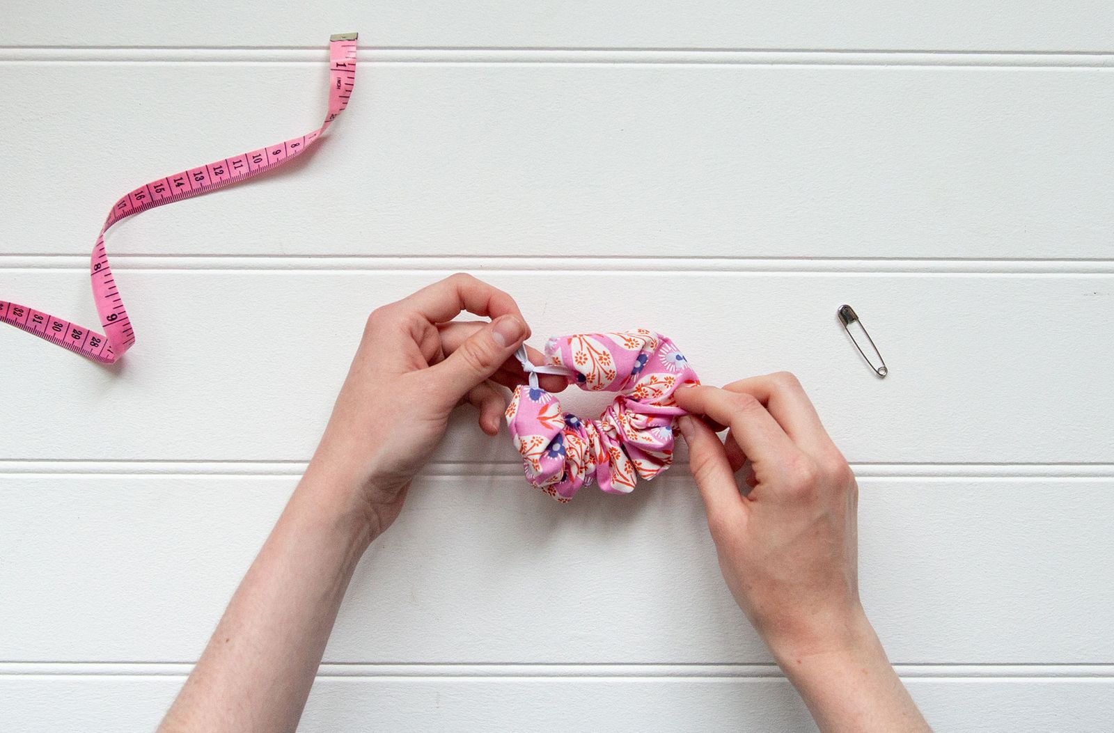 How to make hair scrunchies | GoodtoKnow