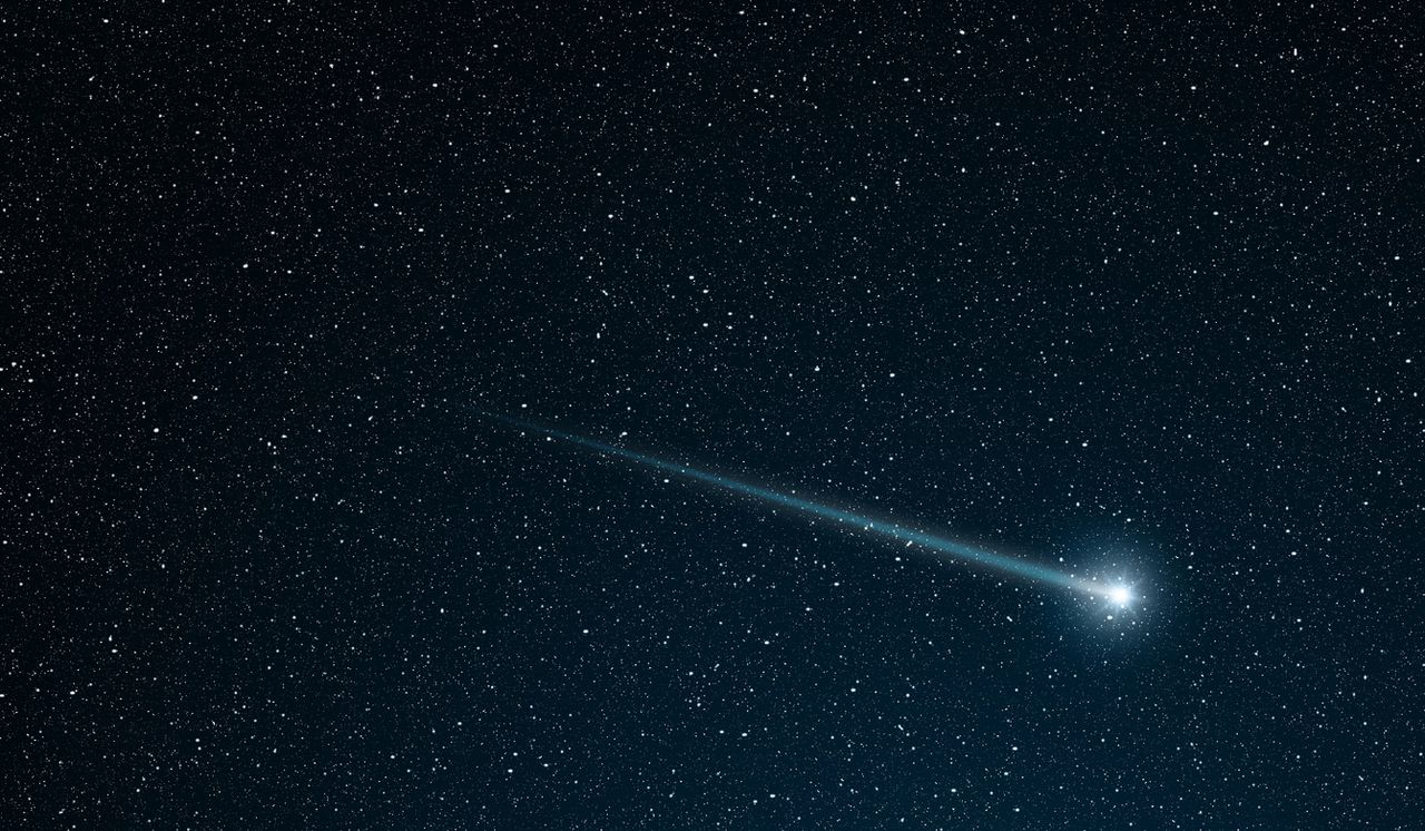 Green comets and lunar eclipse. 