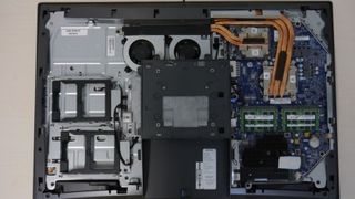 HP Z1 G3 (2016) Workstation inside