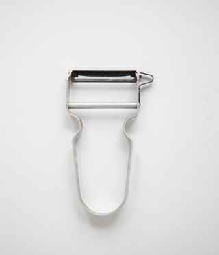 metal peeler