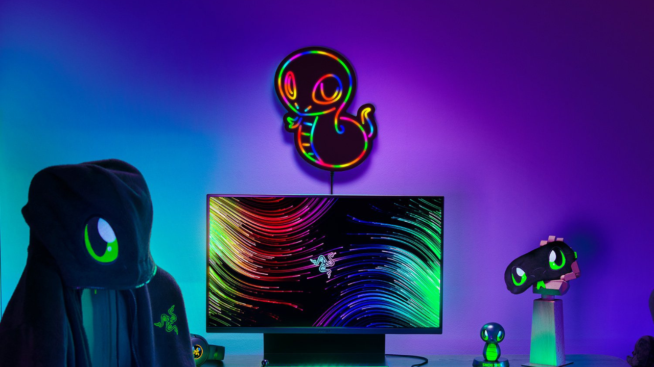 Razer Sneki Snek Wall Light