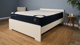 DreamCloud Classic Hybrid mattress 