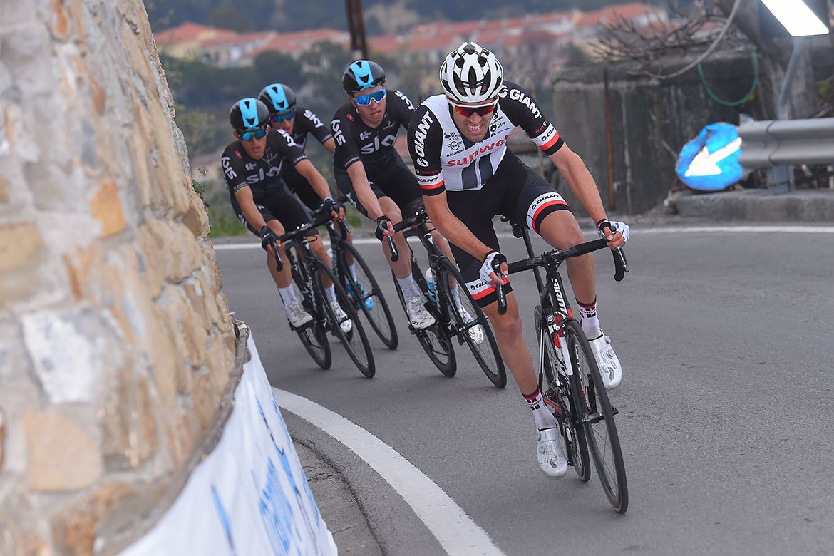Tom Dumoulin (Sunweb) pushing the pace on the Poggio