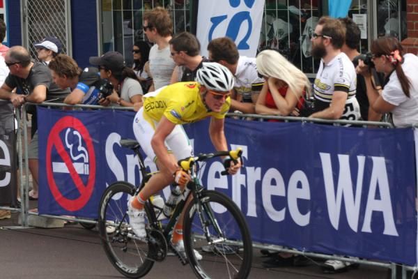 Anthony Giacoppo wearing the leader's jersey in the Smokefree Perth Criterium Series.