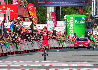 Stage 13 - Cummings solos to victory in Ferrol