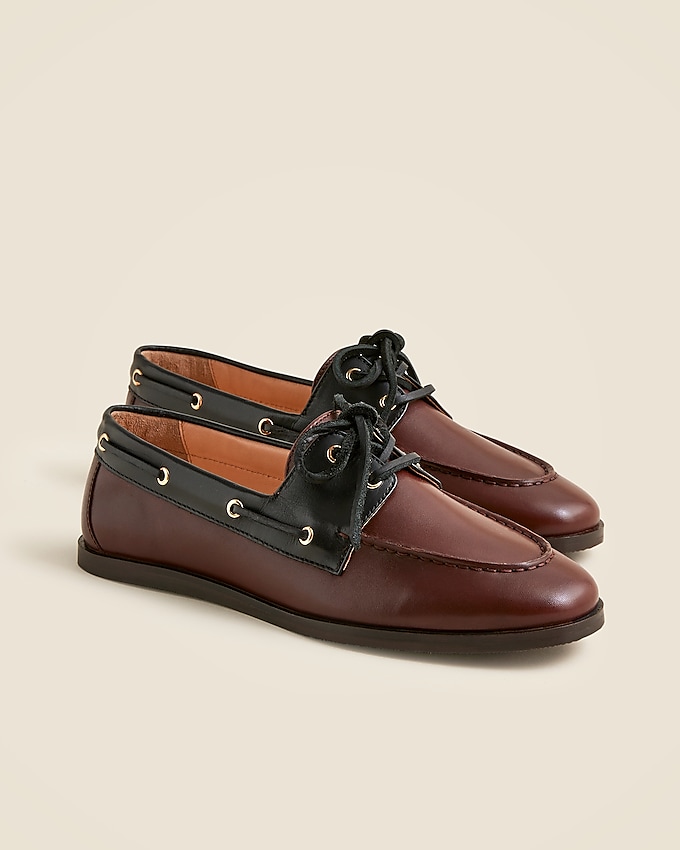Boat Shoes in Leather