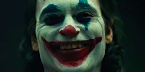 Joaquin Phoenix&#039;s Joker cracking a smile