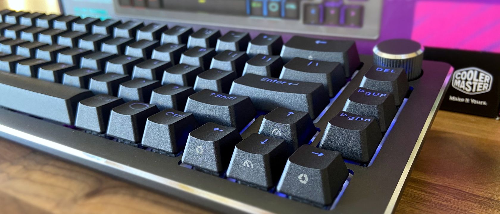 Cooler Master MK770, Teclado Mecánico RGB Inalámbrico Para