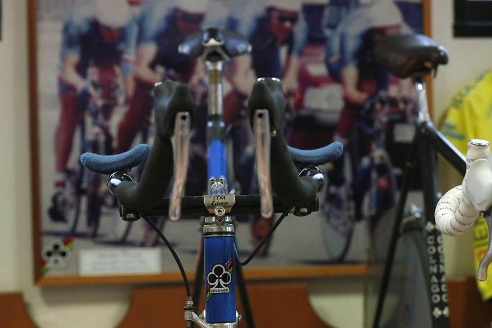 A 1990-era time trial bike