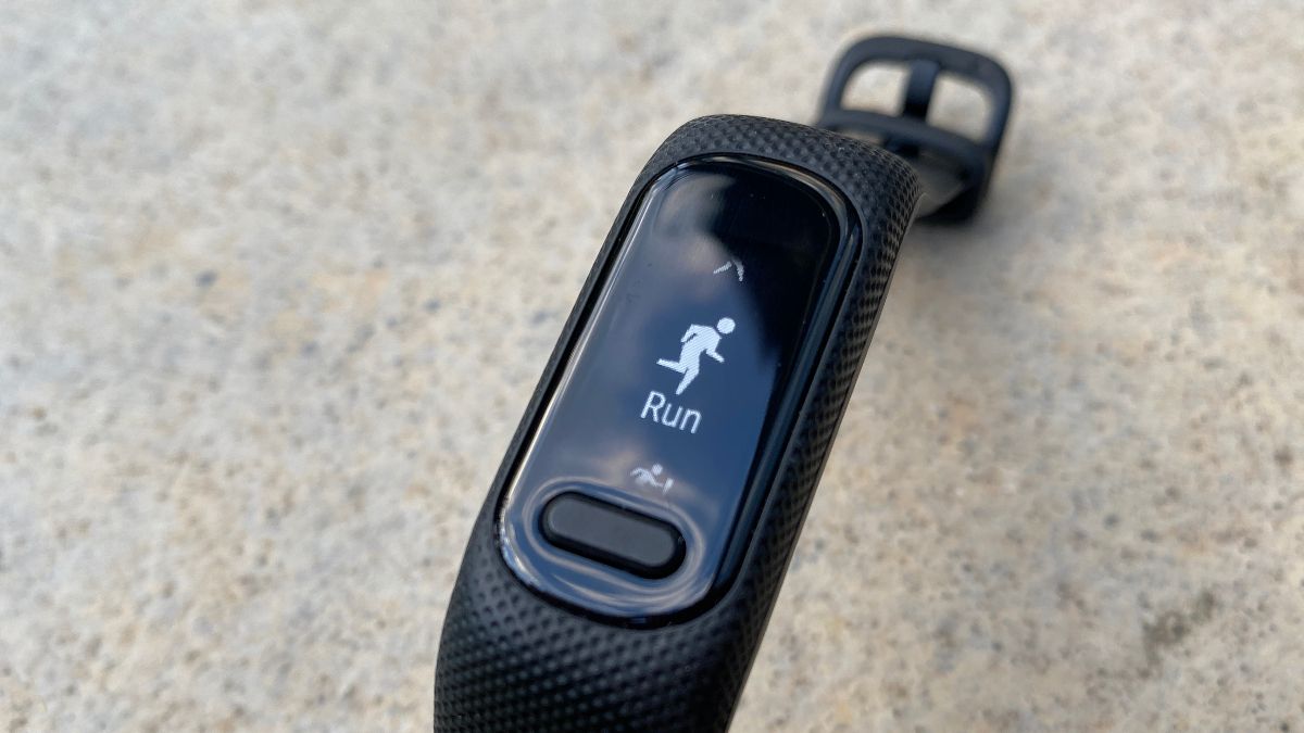 Garmin Vivosmart 5 fitness tracker