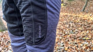 Sleeve detail on the Icebreaker Merino Blend 200 Realfleece Descender Hoodie