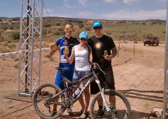 The Santa Fe Brewing - Pivot Cycles team celebrating a successful enduro race with some Santa Fe Brews