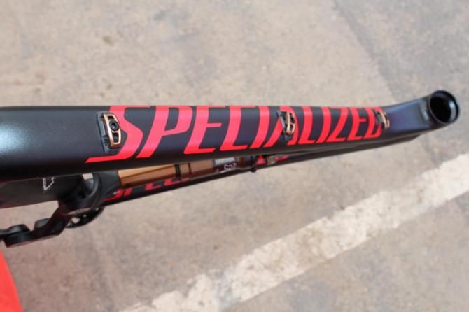 Specialized built the Enduro SX with M5 aluminum in two sizes