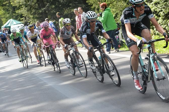 Quintana sits comfortably in the bunch