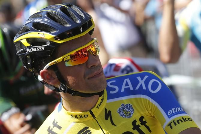 Alberto Contador(Tinkoff-Saxo) waits for the stage 4 start