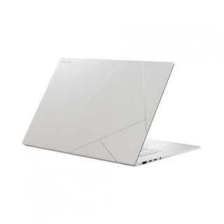 Asus Zenbook S 16