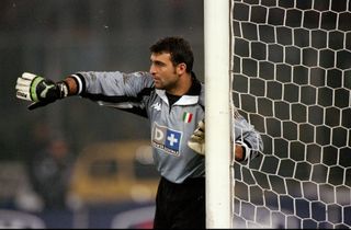 Angelo Peruzzi in action for Juventus against Inter in October 1998.