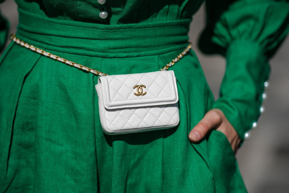 London Fashion Week Celebs Deliver the Best Bags from Chanel
