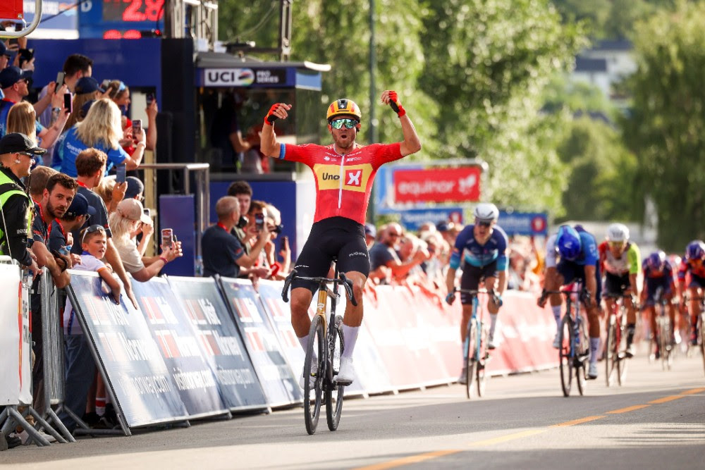 Alexander Kristoff wins stage 2 at Arctic Race of Norway