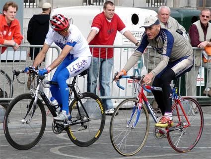 Jean-Luc Vandenbroucke (right) takes part in the charity event.