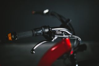 Civilized Cycles Model 1 e-bike handlebar detail