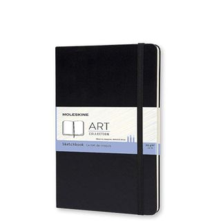 Product shot of one of the best sketchbooks, Moleskine