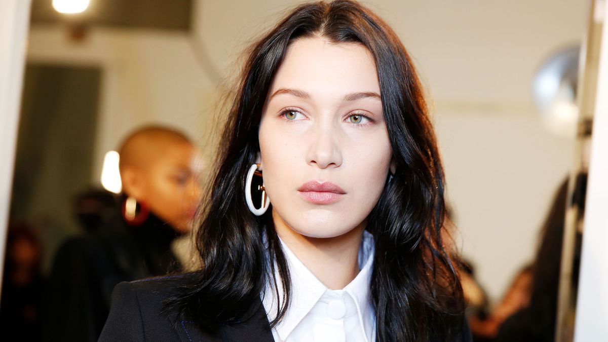 Bella Hadid vient de tomber sur The Weeknd, et c'était tellement gênant