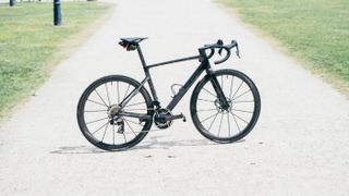 Scott Addict RC Ultimate on a road