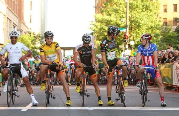 The elite men at the startline of stage 2