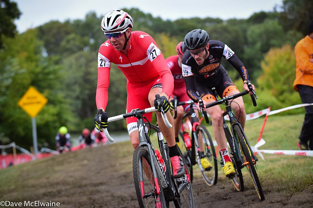 Former national champion Todd Wells riding to a top ten finish in his 2015 cyclo-cross debut