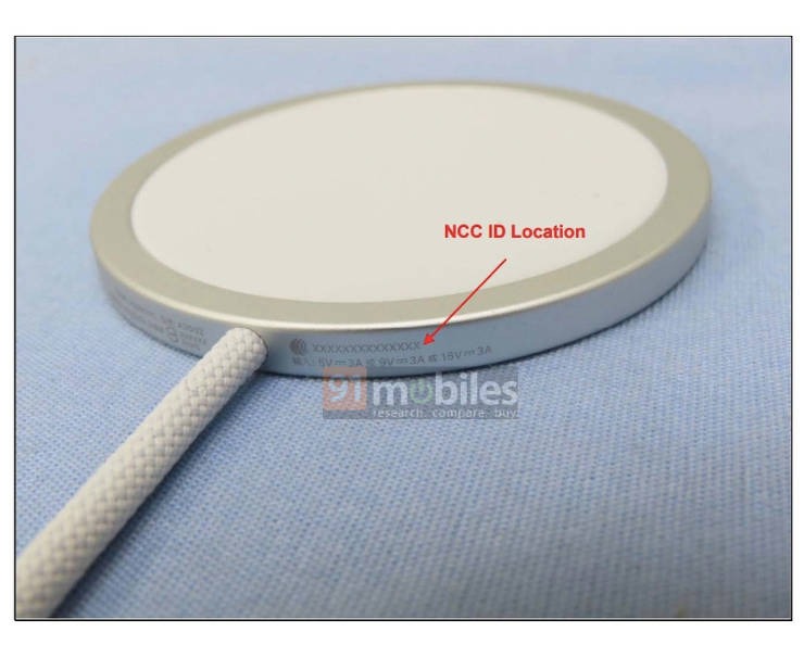 Leaked images of a Qi 2.2. wireless charger from 91mobiles