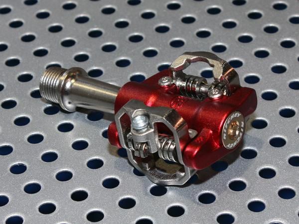 Ritchey says its new Pro V5 clipless pedals offer more durable bearings than its predecessor yet still boast an impressive 230g weight - not to mention a reasonable US$135 price tag.