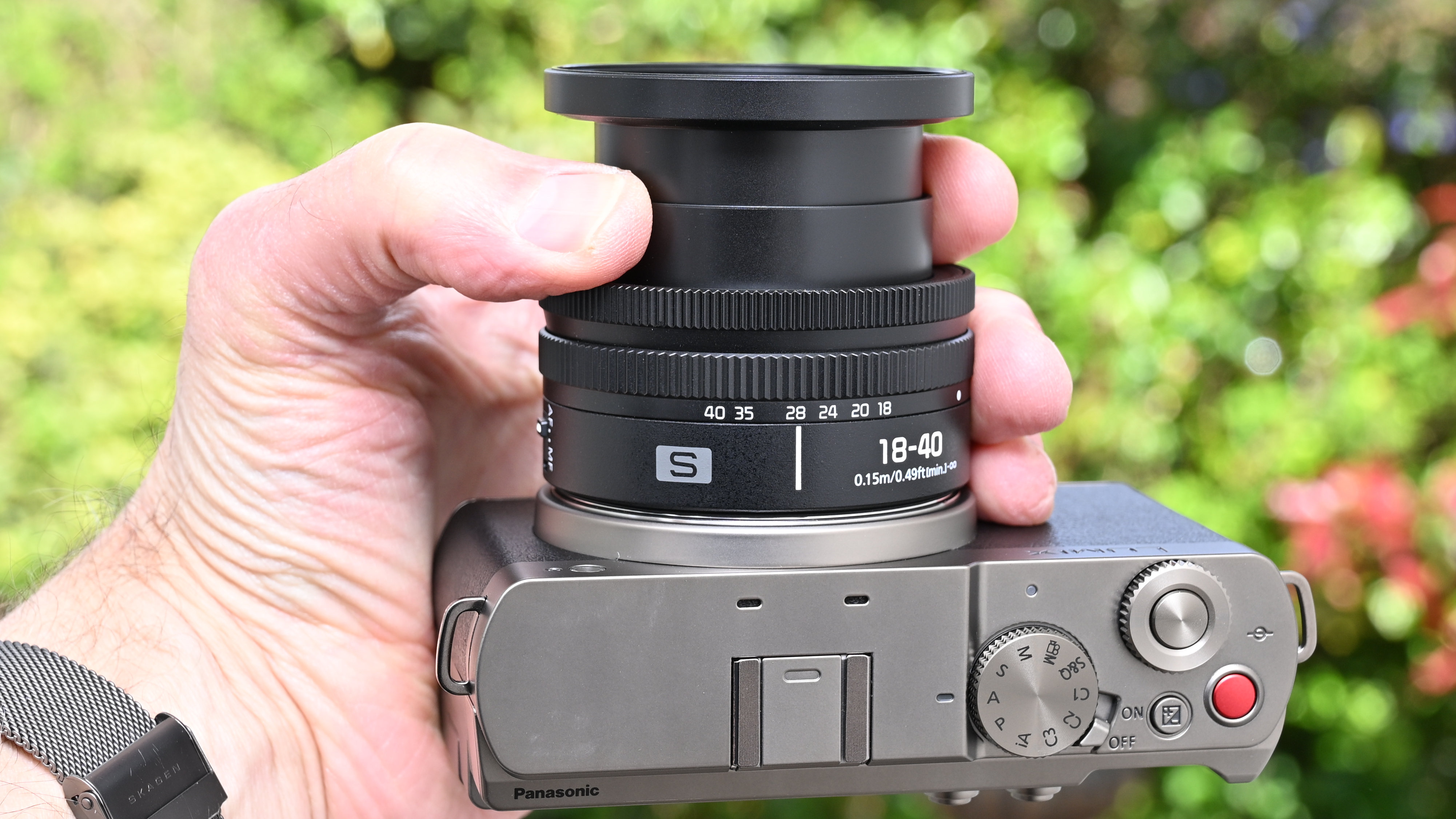 Panasonic Lumix S 18-40mm f/4.5-6.3 product image