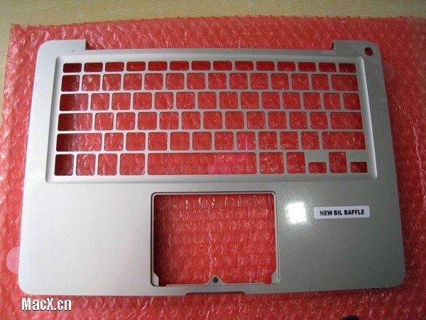 Is this a genuine shot of the new MacBook case?