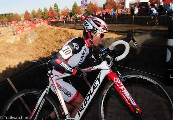 Kathy Sherwin (NoTubes Elite Women&rsquo;s Team) racing in the top ten