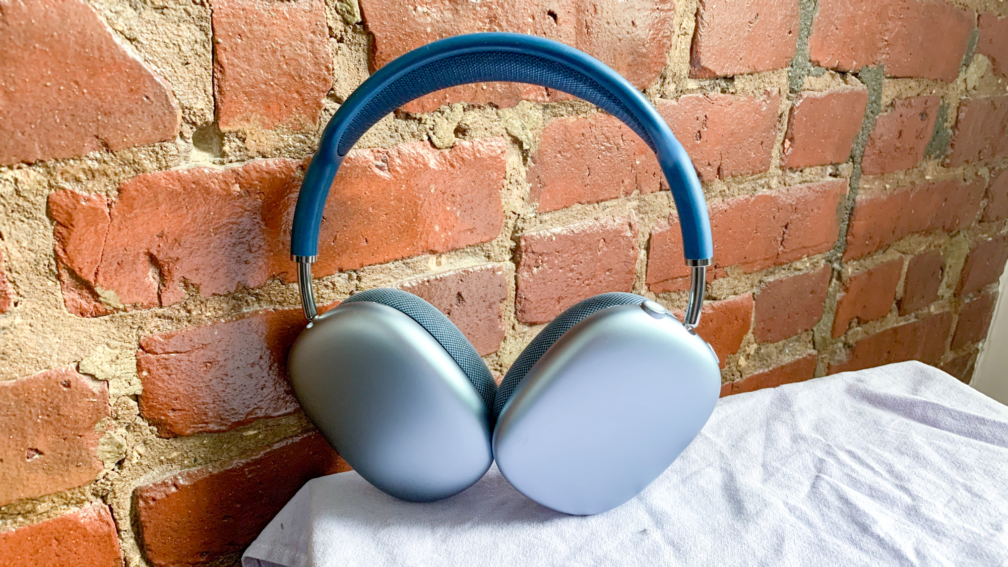 best wireless headphones: Apple AirPods Max