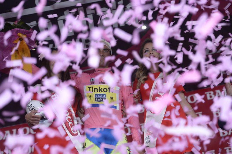 Pink confetti showers Alberto Contador (Tinkoff-Saxo)