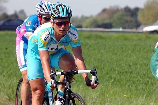 Vinokourov was active in the breaks today.