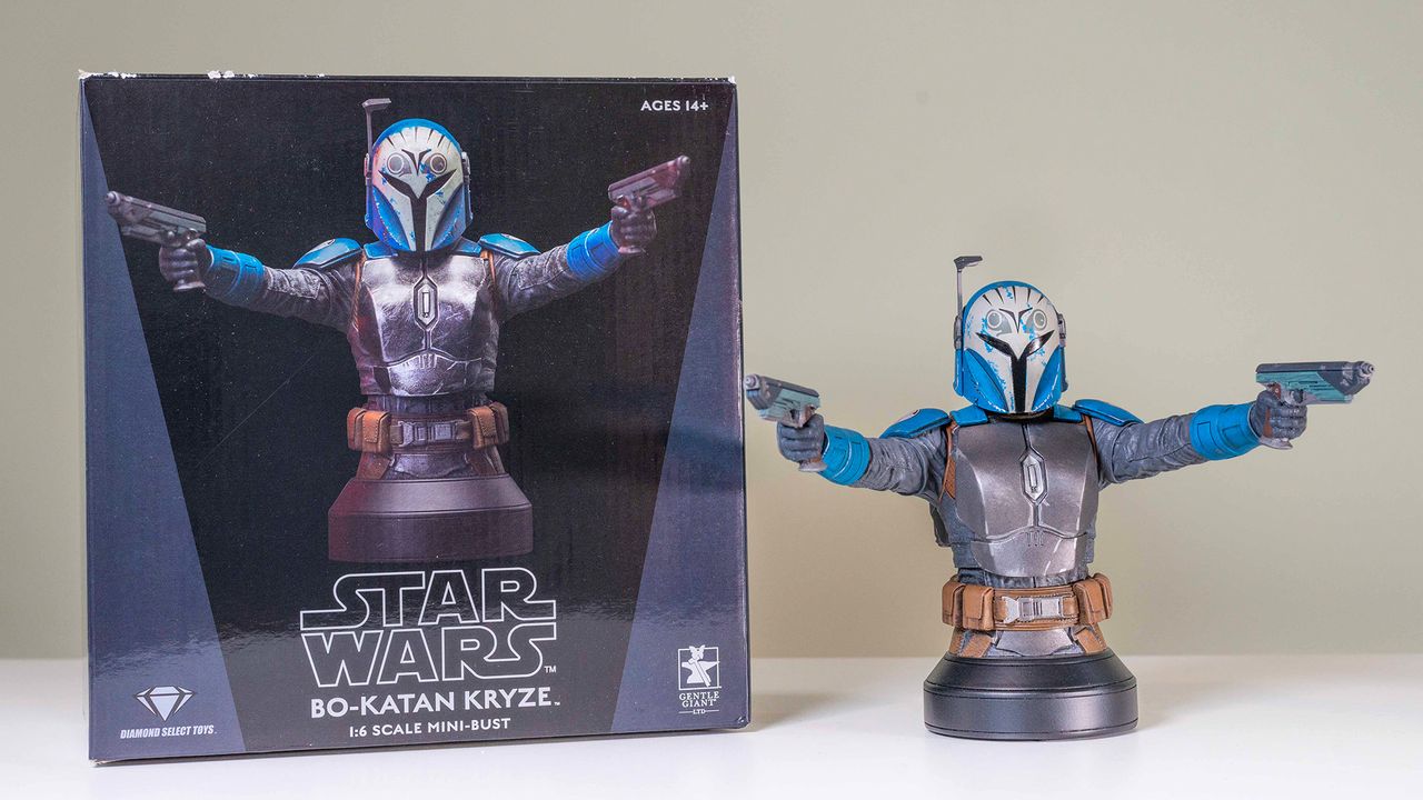Bo-Katan Kryze 1:6 scale Mini Bust and box