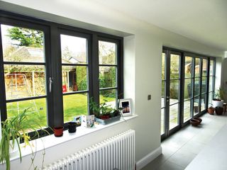 replacing old windows with aluminium frames offers a modern look