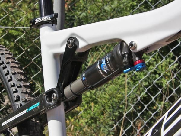 The new CNC-machined linkage sports cartridge bearings at all four corners.