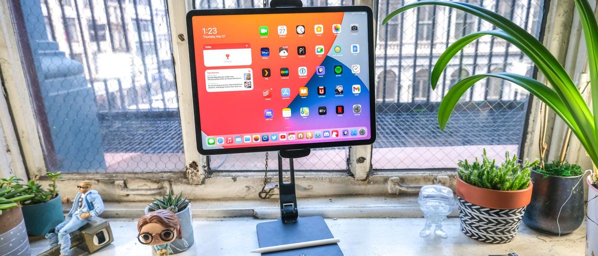 a photo of the iPad Pro accessory HoverBar Duo