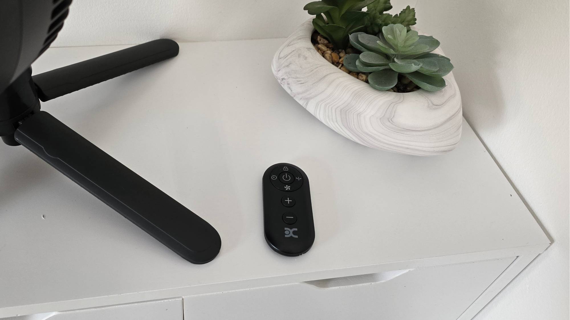 Dimplex DuoCool Smart Cordless 2-in-1 Fan remote control