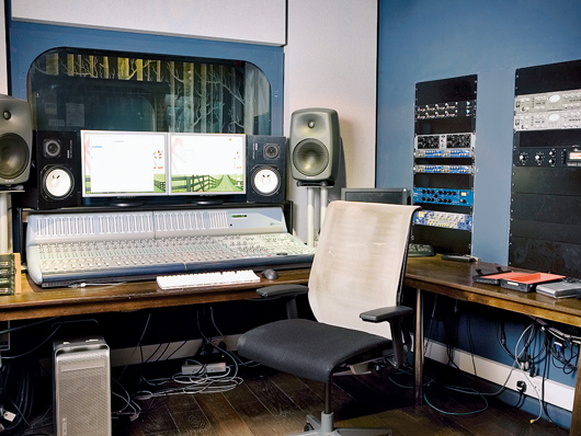 Studio 2