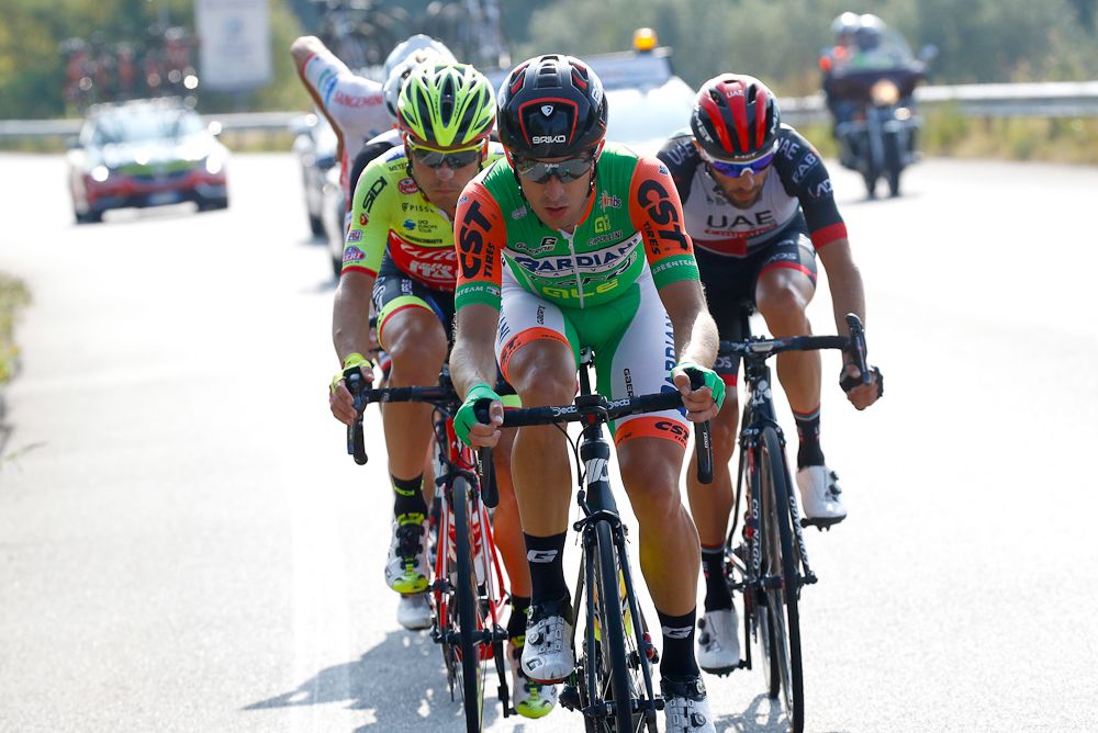 The early breakaway at Tre Valli Varesine