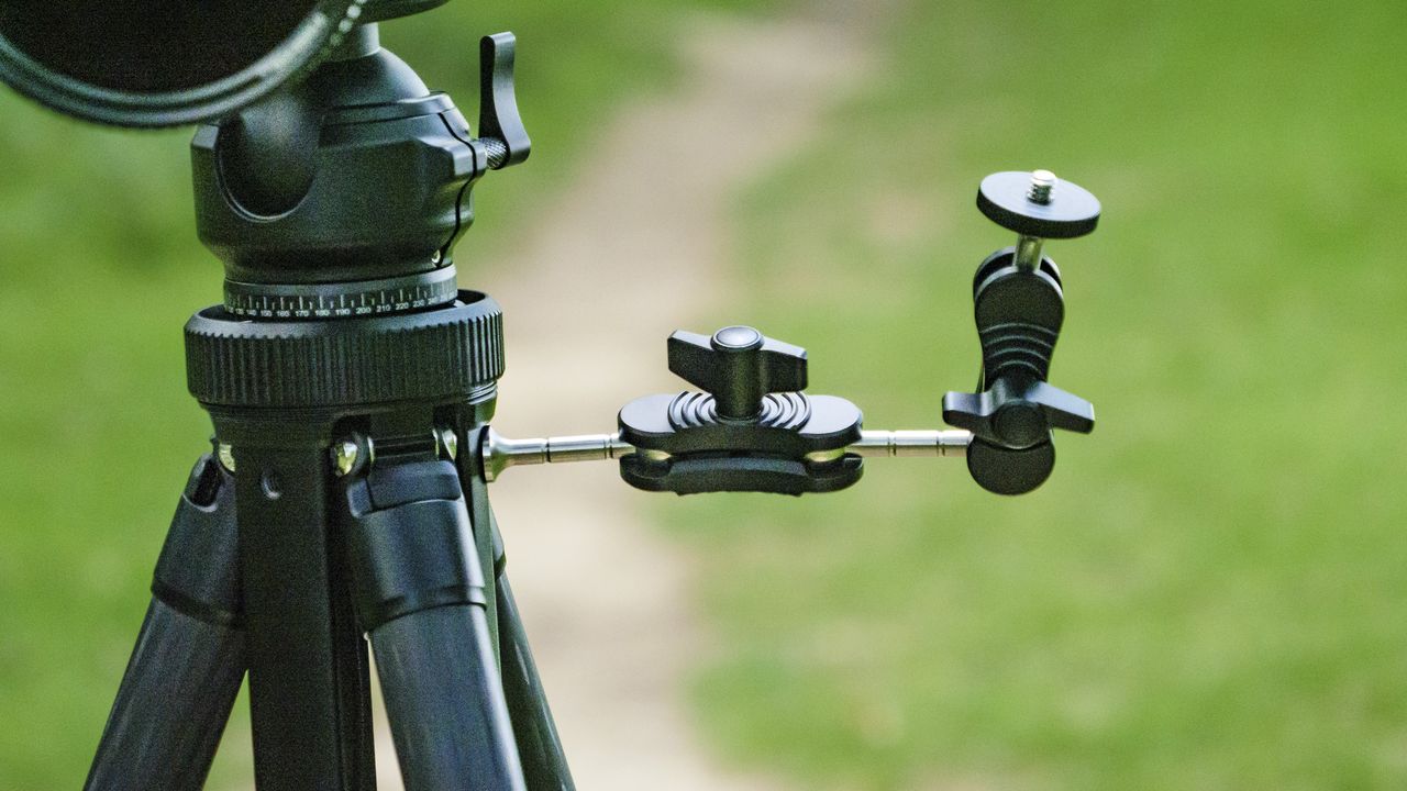 Heipi 3-in-1 Travel Tripod W28S with optional mounting arm attached